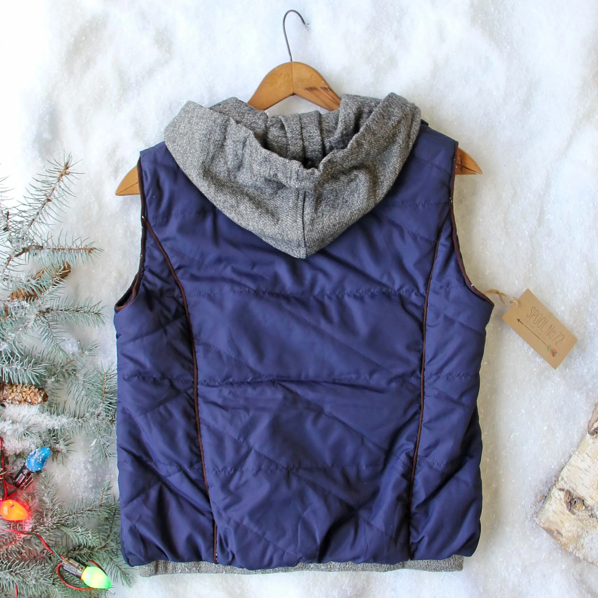 Forest Smoke Hooded Vest in Navy